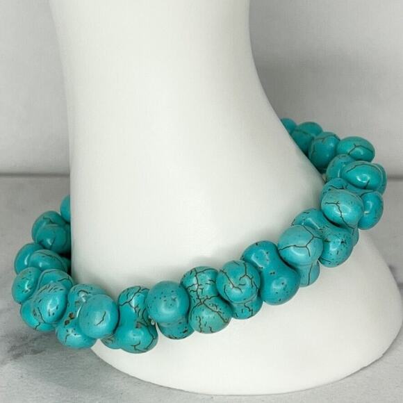 Chunky Faux Turquoise Beaded Stretch Bracelet - Picture 7 of 7